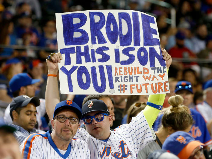 bvw-sign-mets-syndergaard.jpg